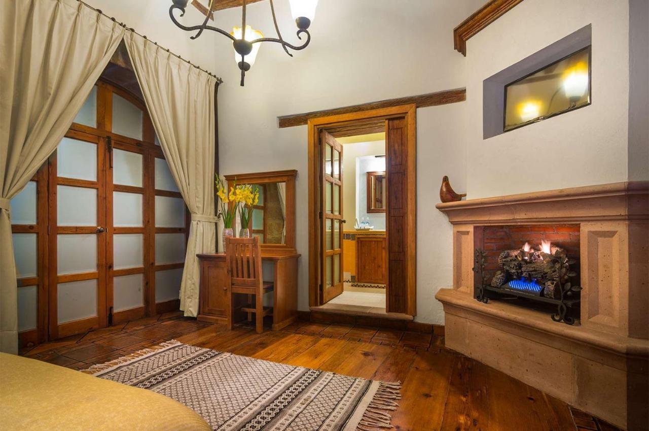 Hotel Casa Del Naranjo Pátzcuaro Buitenkant foto