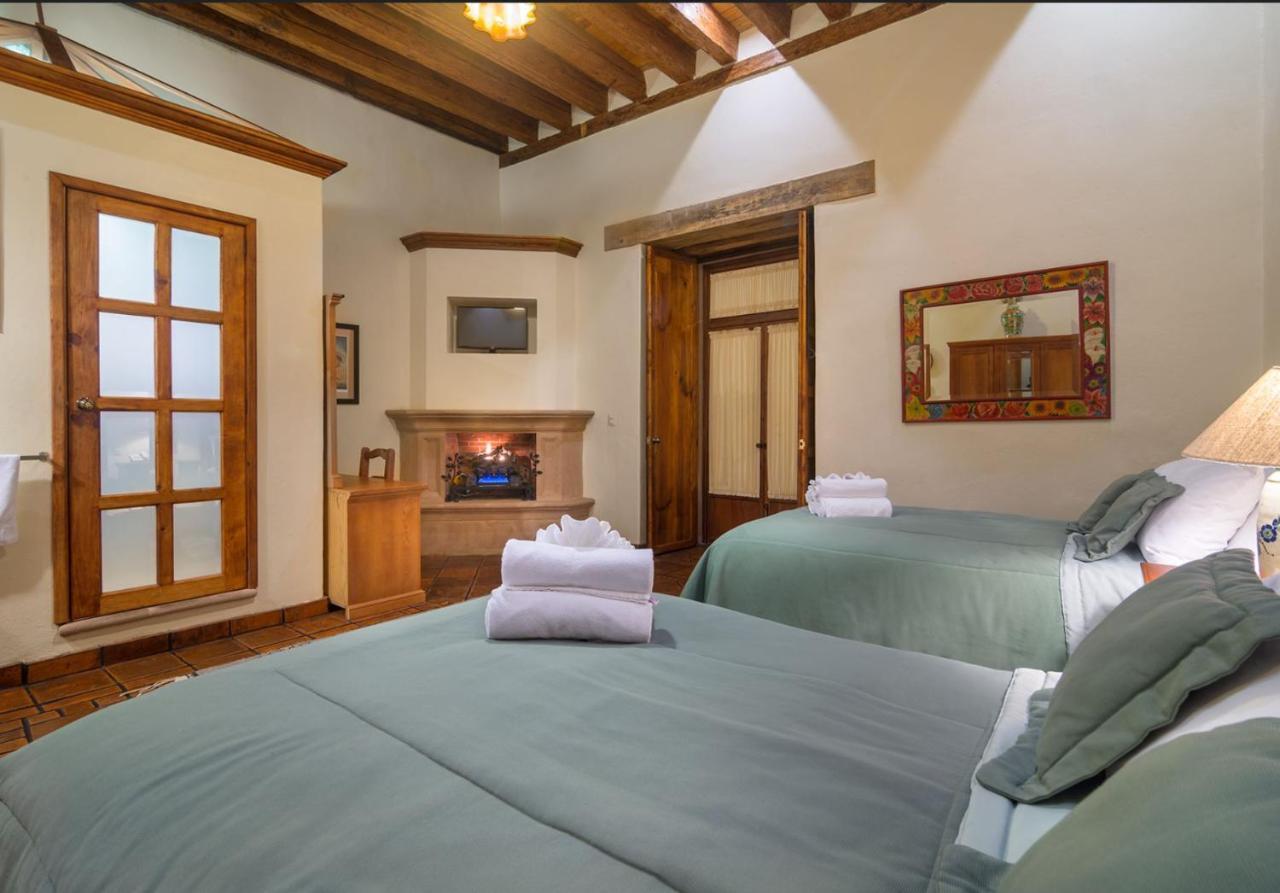 Hotel Casa Del Naranjo Pátzcuaro Buitenkant foto