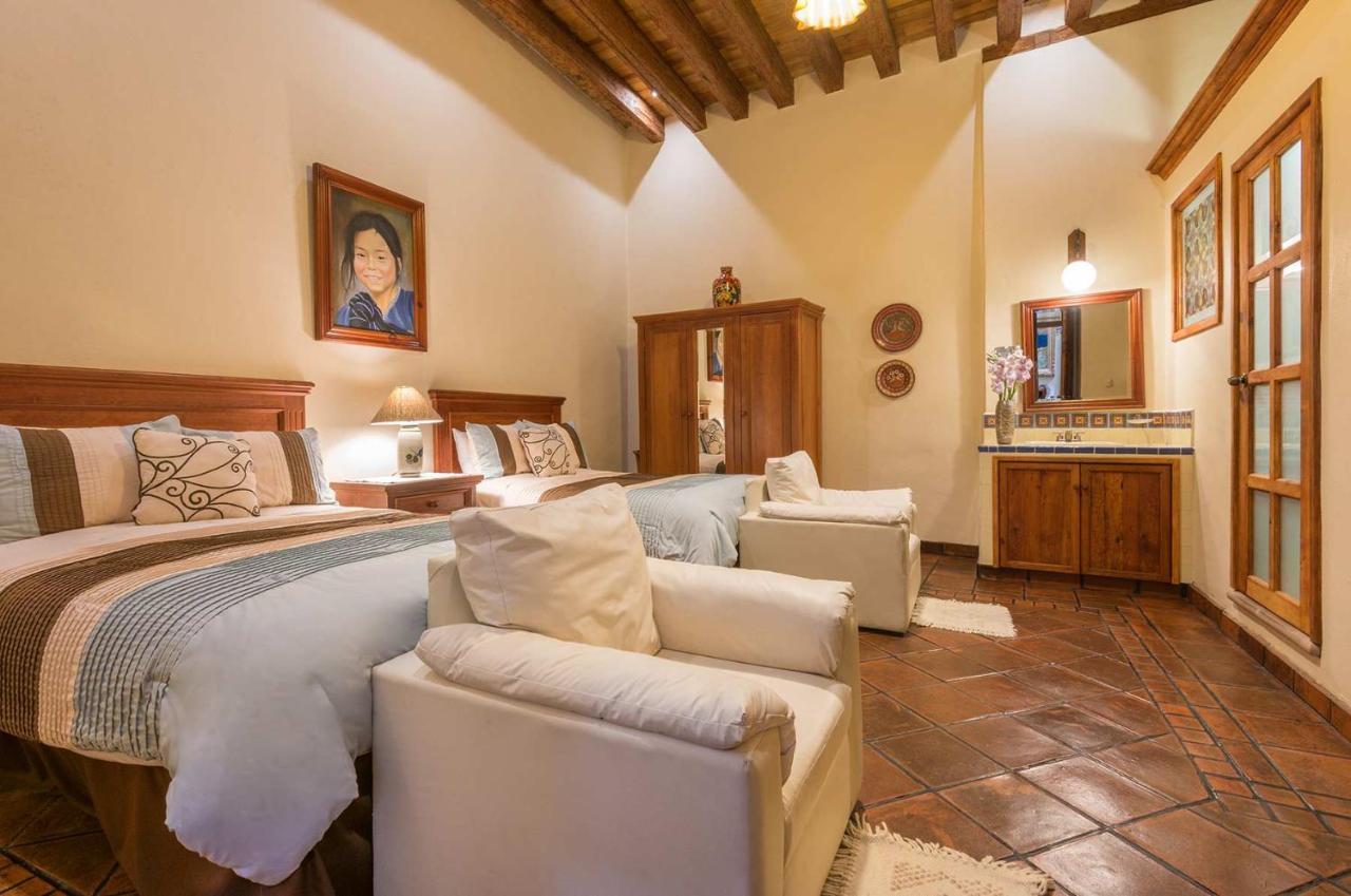 Hotel Casa Del Naranjo Pátzcuaro Buitenkant foto