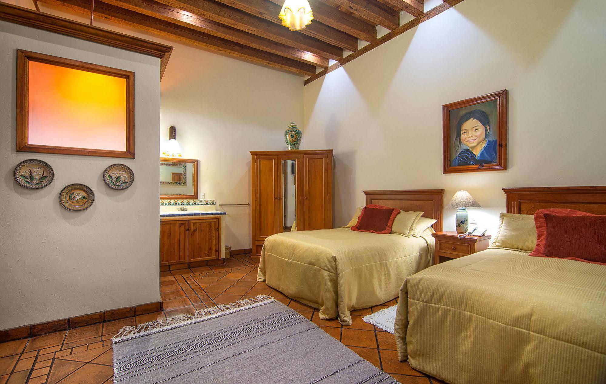 Hotel Casa Del Naranjo Pátzcuaro Buitenkant foto